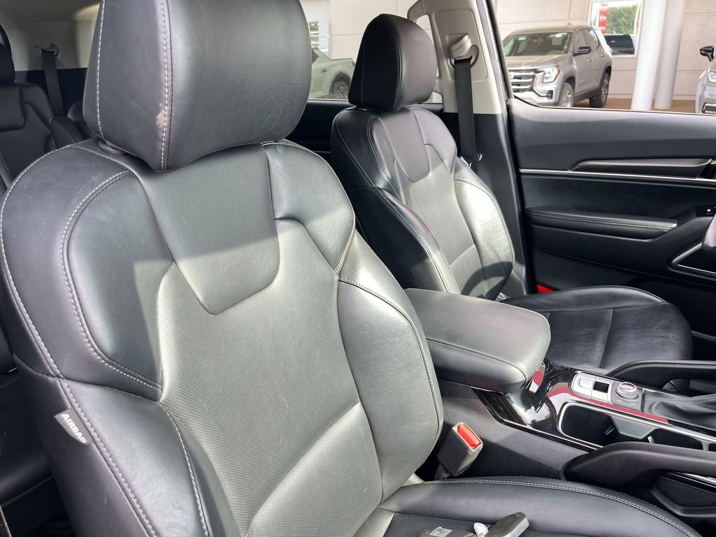 Used 2025 Kia Telluride S image 32