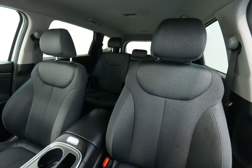 Used 2023 Hyundai Santa Fe SEL w/ Cargo Package image 15