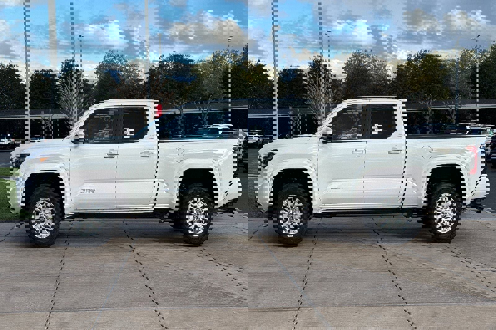 New 2026 Toyota Tacoma SR5 image 7