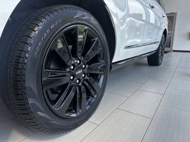 Certified 2024 Lincoln Navigator Reserve AWD/4WD image 11