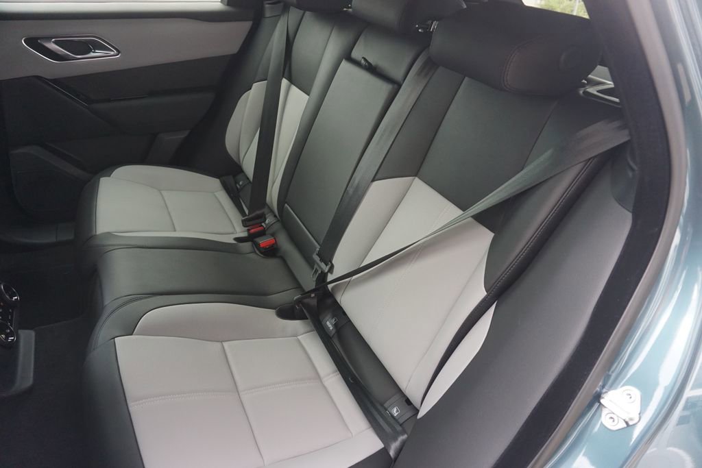 New 2026 Land Rover Range Rover Velar Dynamic SE image 30
