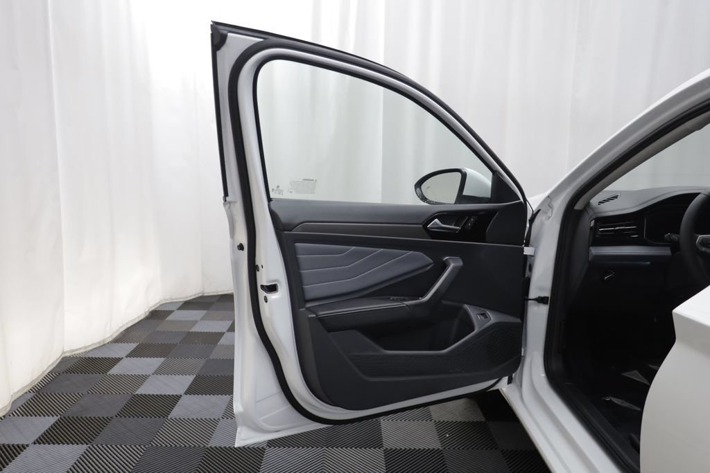 New 2027 Volkswagen Jetta SEL FWD image 5