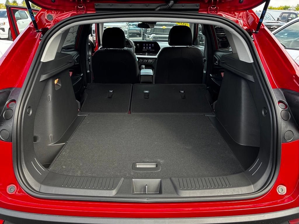 New 2026 Chevrolet Trax LS w/ LS Convenience Package FWD image 19