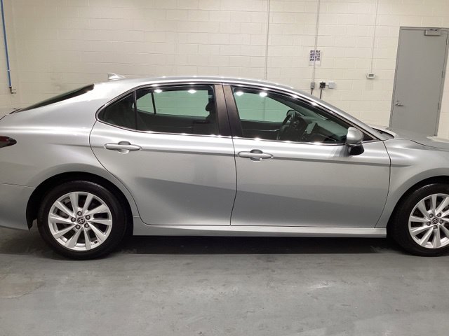Used 2024 Toyota Camry LE FWD image 8