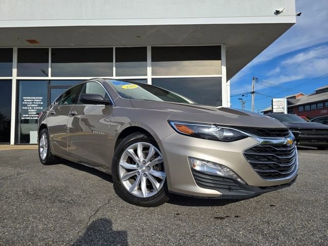 Used 2023 Chevrolet Malibu LT FWD image 2
