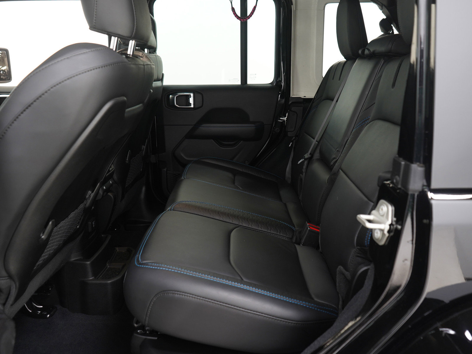 Used 2024 Jeep Wrangler High Altitude image 14