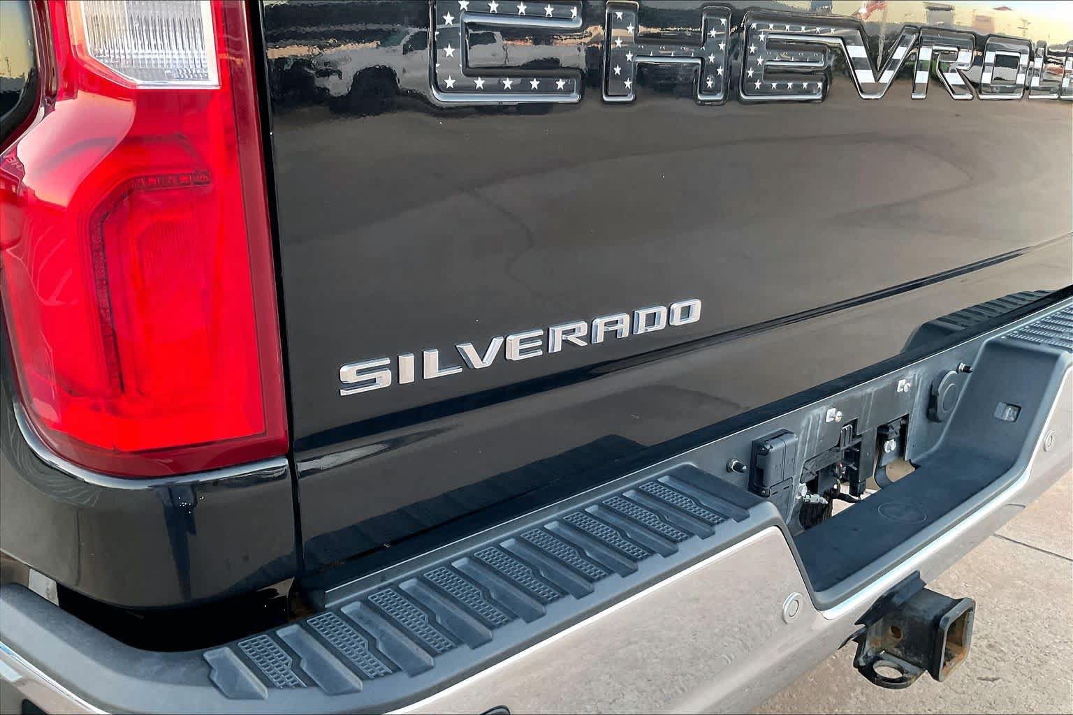 Used 2020 Chevrolet Silverado 2500 LTZ w/ LTZ Premium Package AWD/4WD image 30