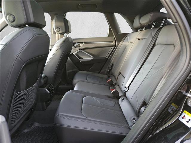 Used 2025 Audi Q3 2.0T Premium w/ Convenience Package image 14