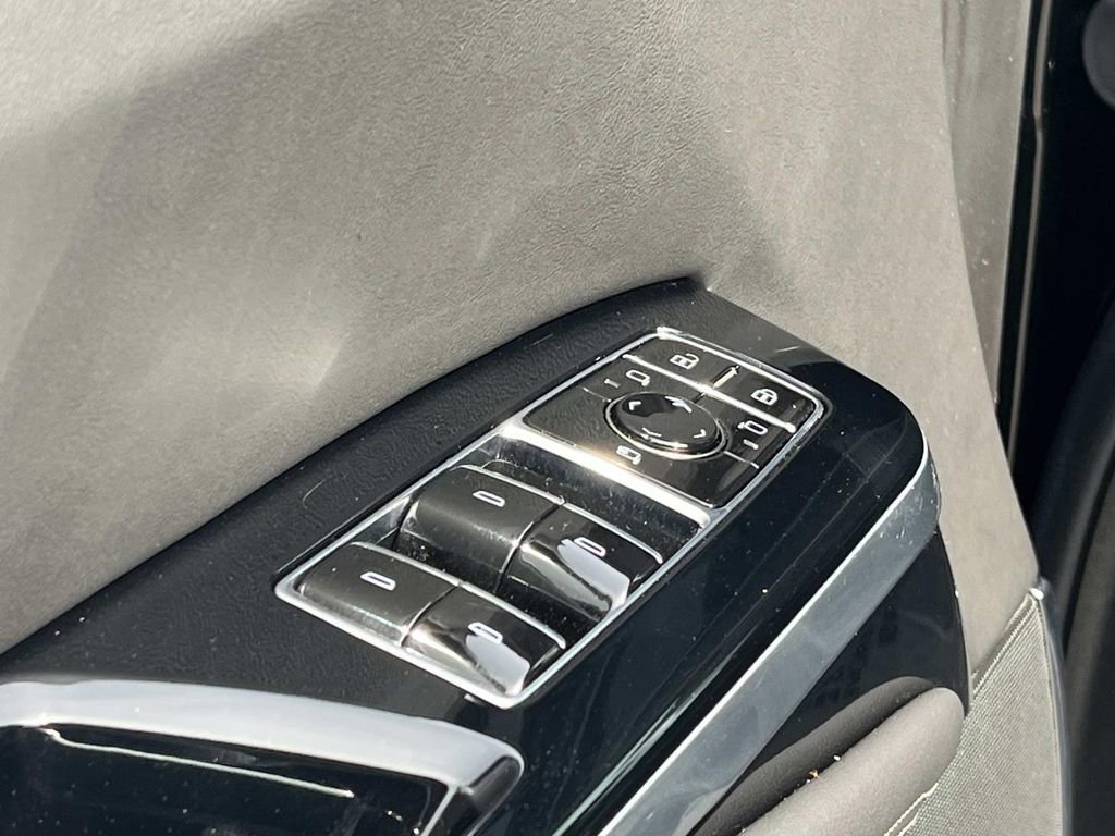 Certified 2025 Cadillac Escalade Sport w/ Touring Package AWD/4WD image 25