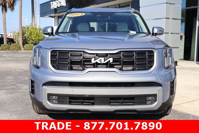 Used 2023 Kia Telluride SX image 3