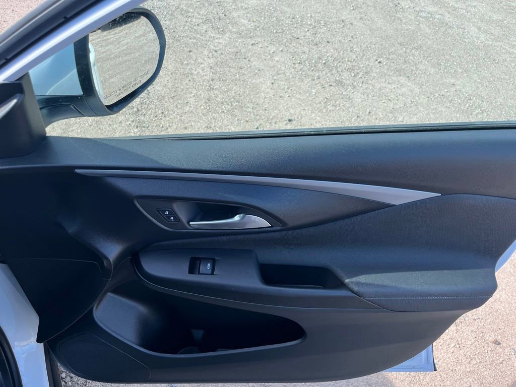 Used 2026 Buick Envista Preferred FWD image 34