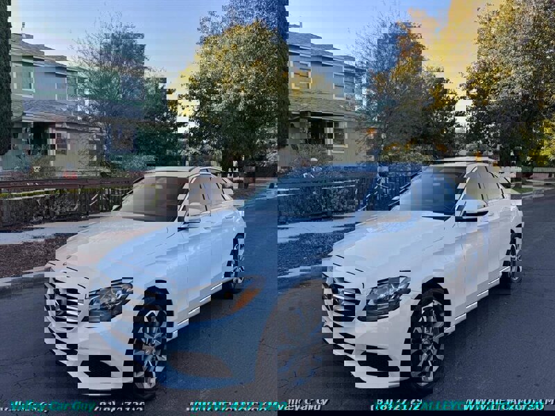 Used 2015 Mercedes-Benz C 300 C 300 4MATIC image 2