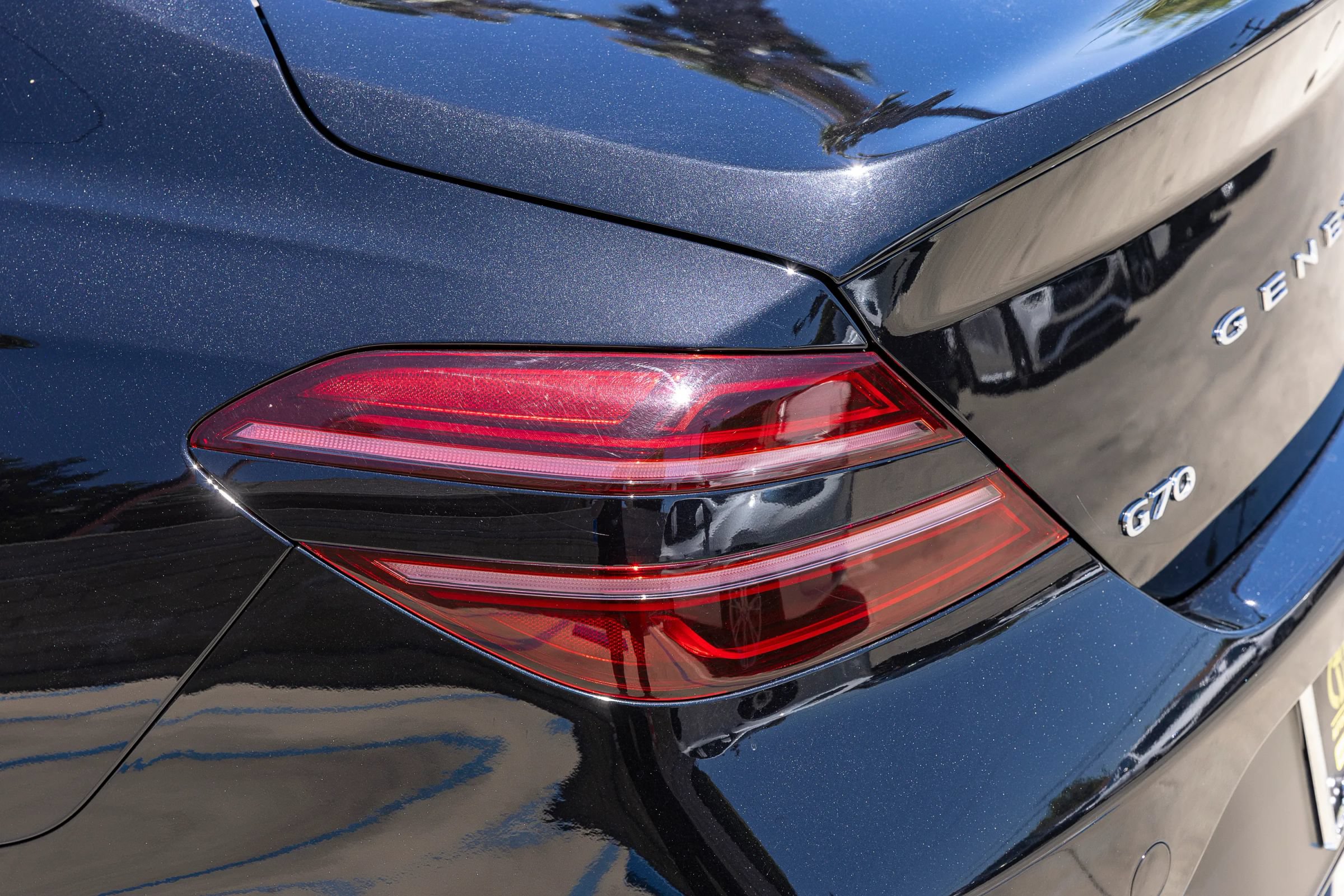 Used 2025 Genesis G70 2.5T RWD image 13