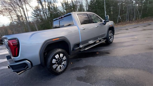 New 2026 GMC Sierra 3500 Denali w/ Technology Package image 9