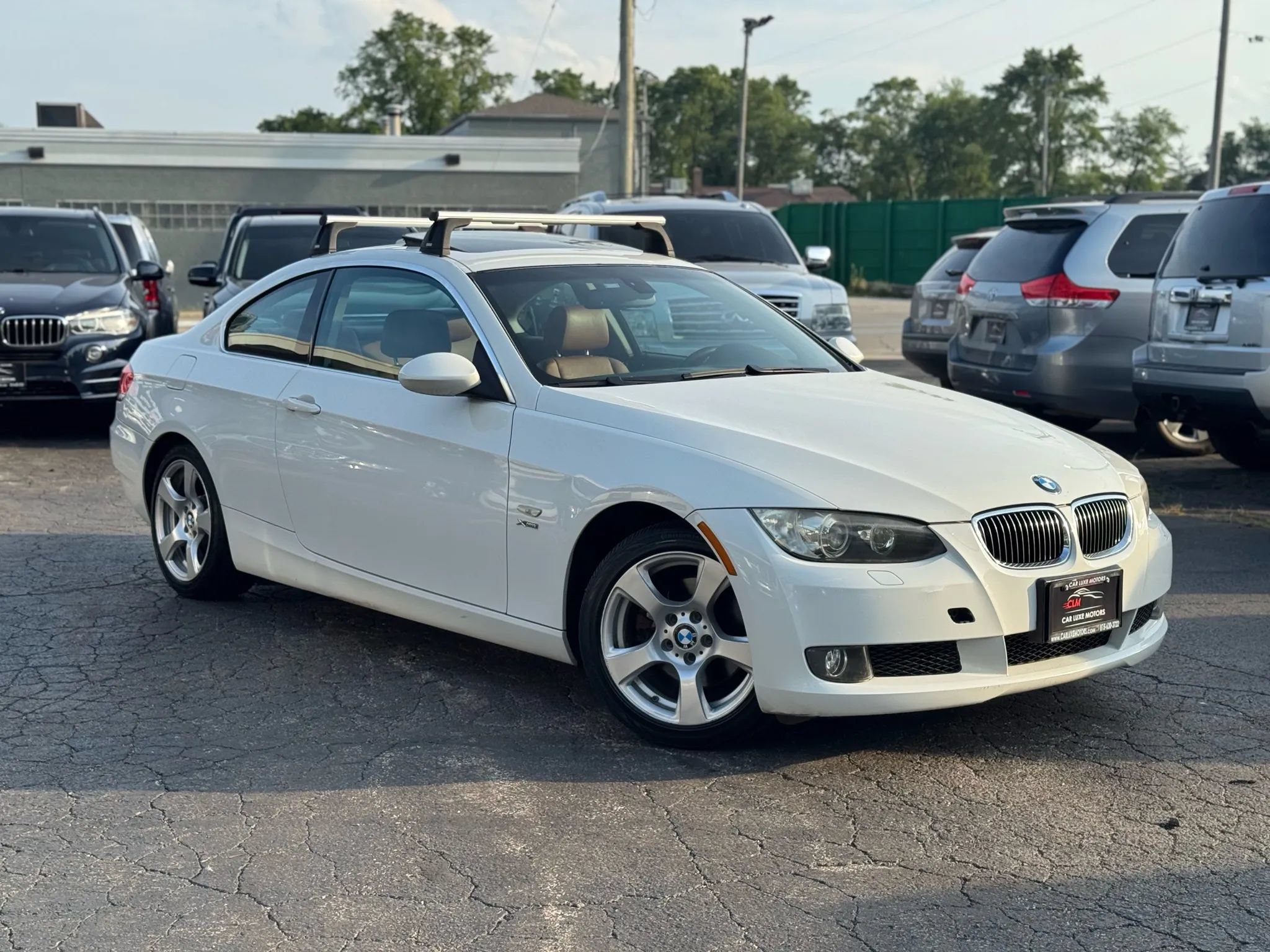 Used 2009 BMW 328i xDrive Coupe AWD/4WD image 2