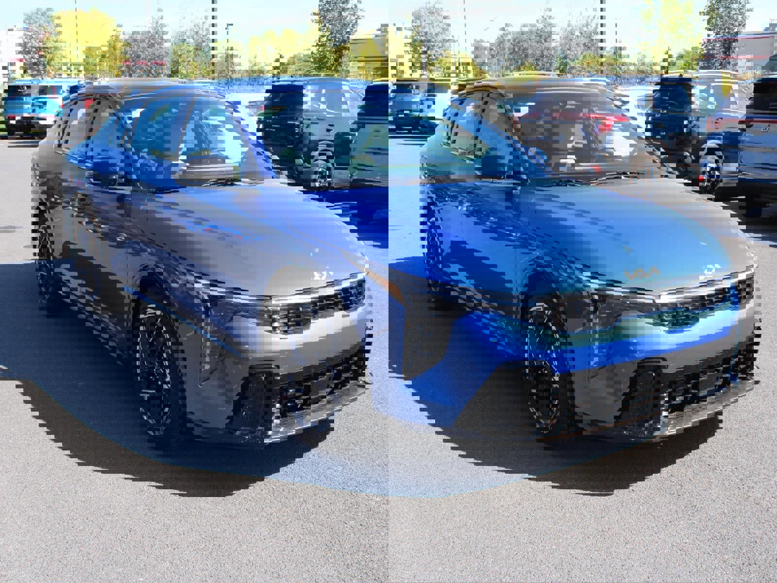 New 2025 Kia K4 GT-Line image 3