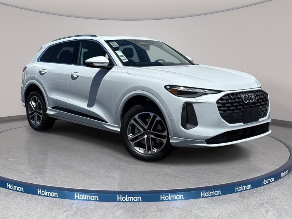 Certified 2025 Audi Q5 Premium w/ Convenience Package AWD/4WD image 2