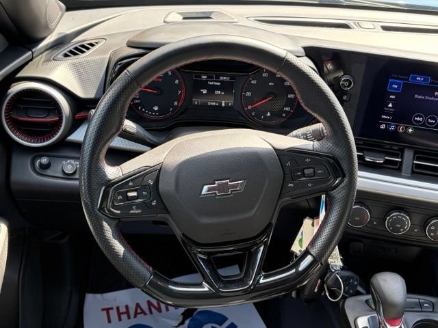 Used 2024 Chevrolet Trax RS FWD image 33