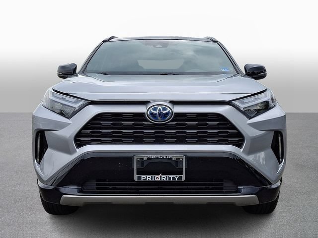 Used 2022 Toyota RAV4 XSE w/ XSE Grade Weather Package AWD/4WD image 2