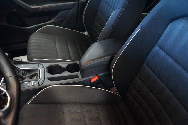 Used 2023 Volkswagen Jetta Sport image 25