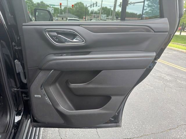Used 2021 GMC Yukon AT4 w/ AT4 Premium Package AWD/4WD image 18