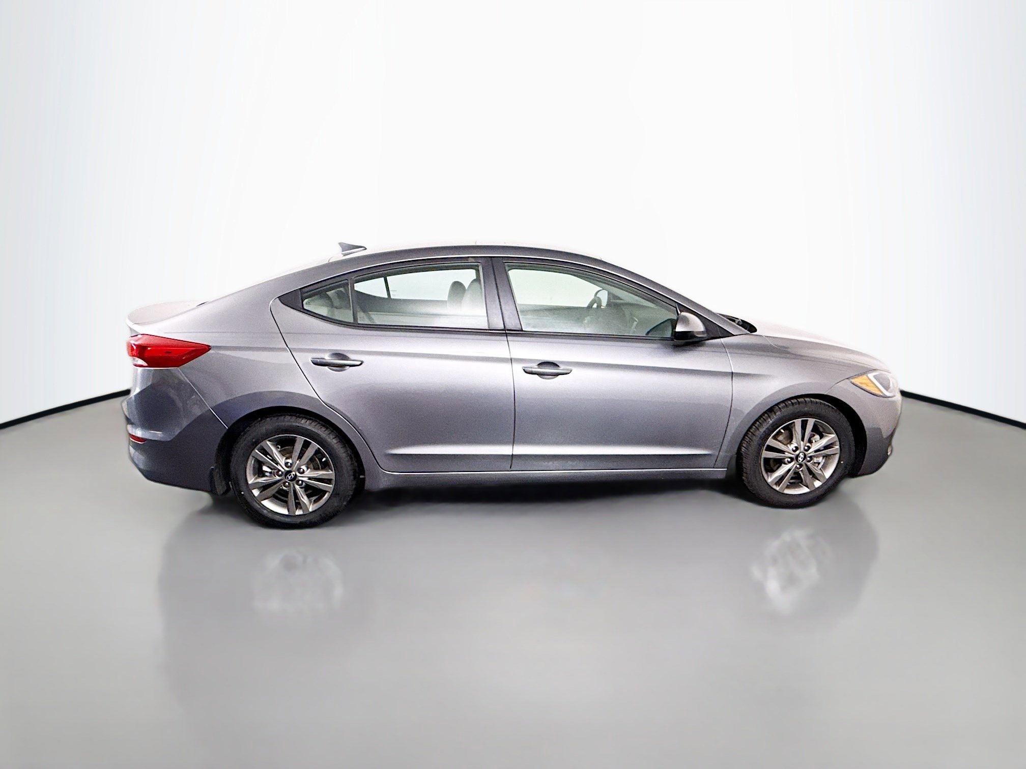 Used 2018 Hyundai Elantra SEL image 11