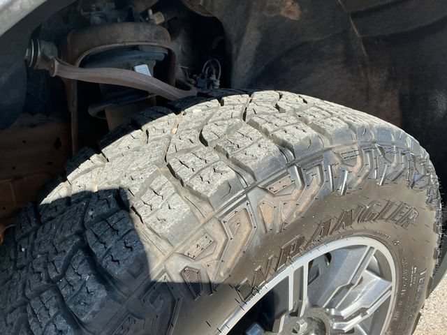 Used 2025 GMC Sierra 1500 AT4 AWD/4WD image 21