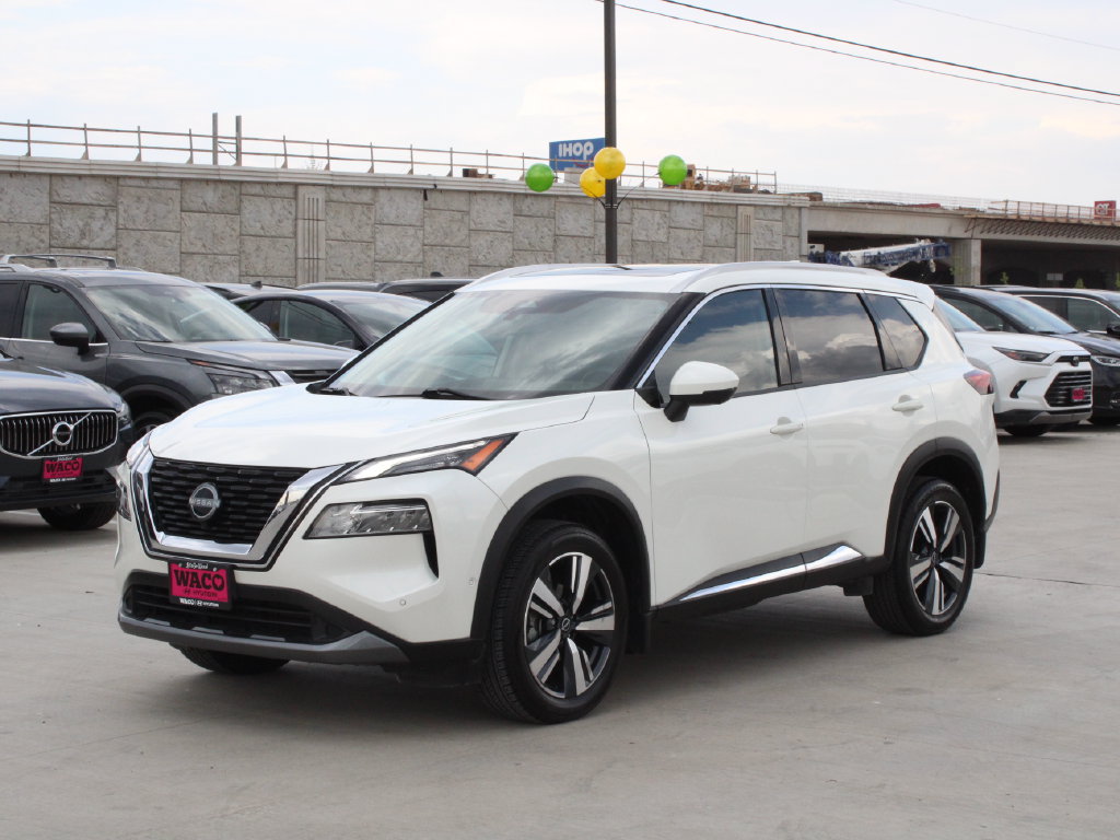 Used 2023 Nissan Rogue SL w/ SL Premium Package FWD image 3