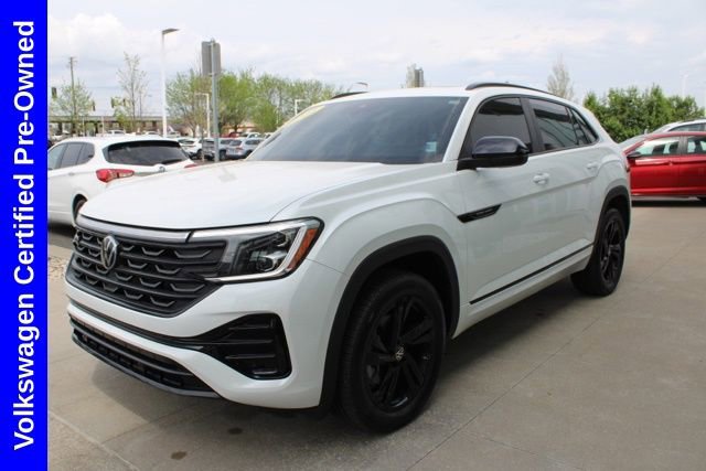 Used 2025 Volkswagen Atlas Cross Sport SEL R-Line AWD/4WD image 3
