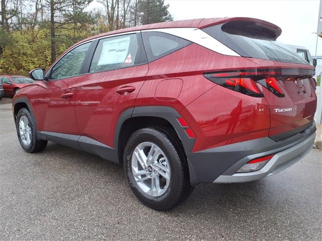 New 2026 Hyundai Tucson SE image 4