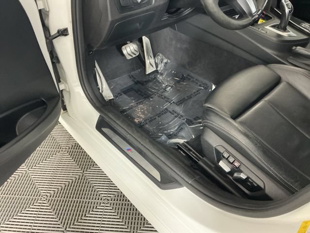 Used 2017 BMW 340i Sedan RWD image 14