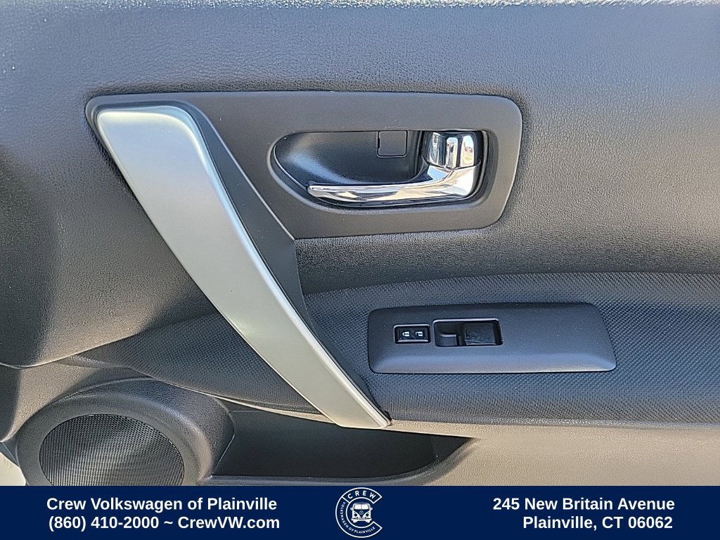 Used 2015 Nissan Rogue S w/ Convenience Package AWD/4WD image 43