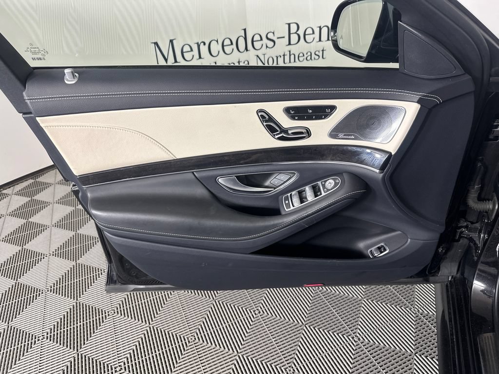 Used 2019 Mercedes-Benz S 450 Sedan image 10