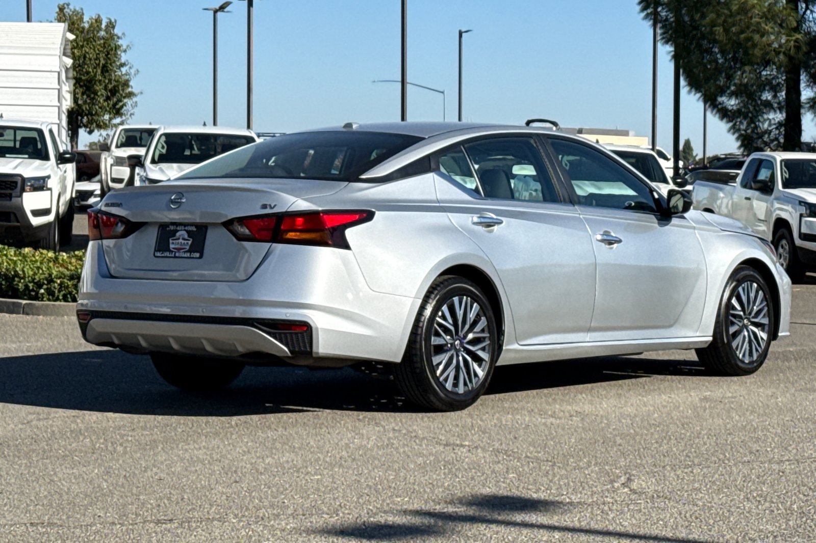 Certified 2024 Nissan Altima 2.5 SV FWD image 5