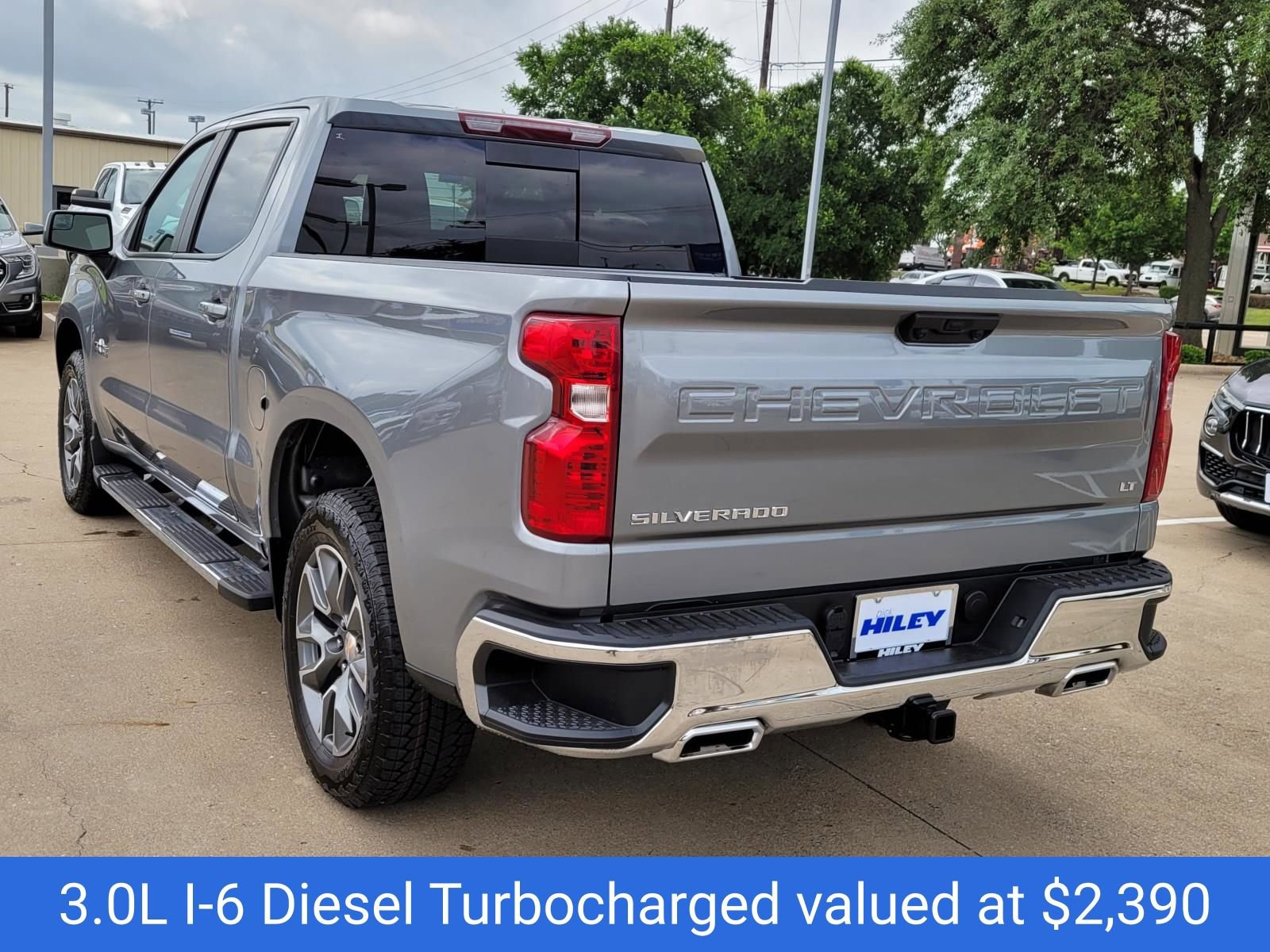 New 2026 Chevrolet Silverado 1500 LT w/ Texas Edition Plus AWD/4WD image 3