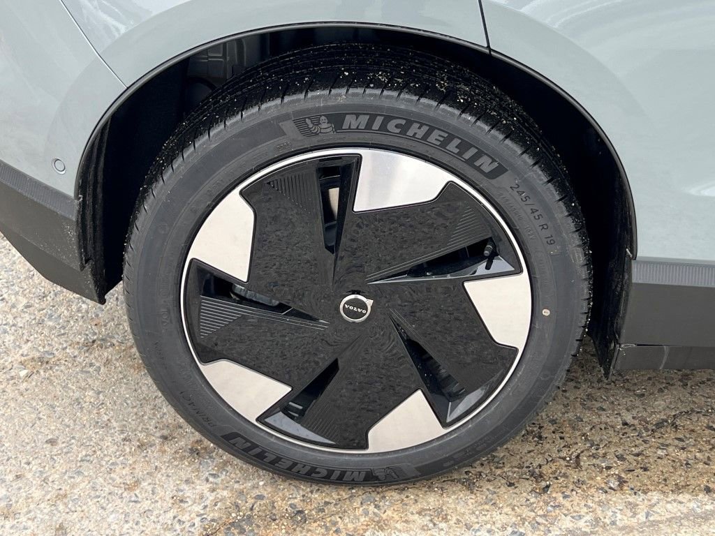 New 2026 Volvo EX30 Ultra w/ Protection Package Premier image 6
