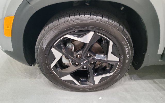 Used 2025 Kia Seltos EX w/ EX Sunroof Package FWD image 35