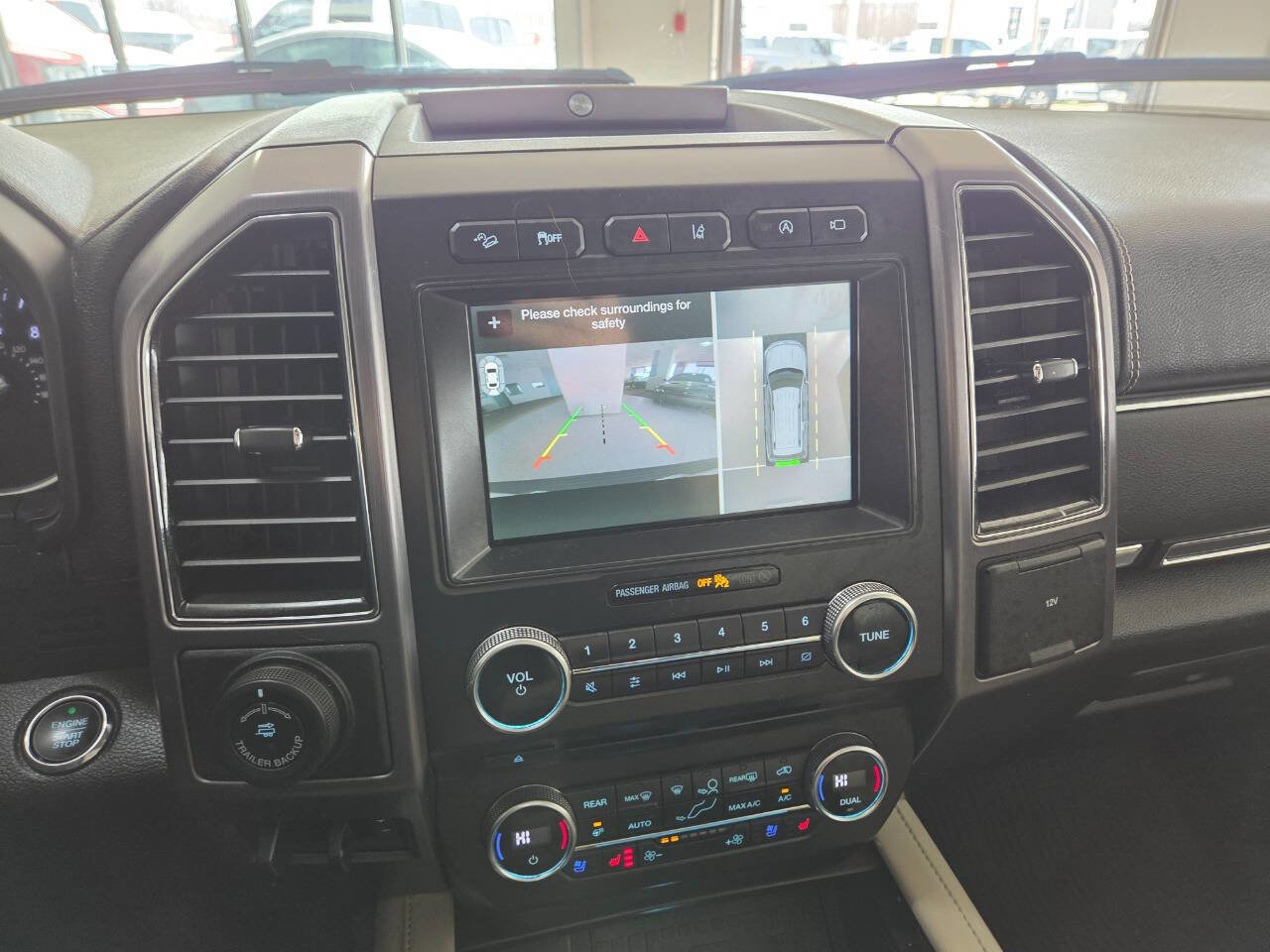 Used 2018 Ford Expedition Max Platinum image 29