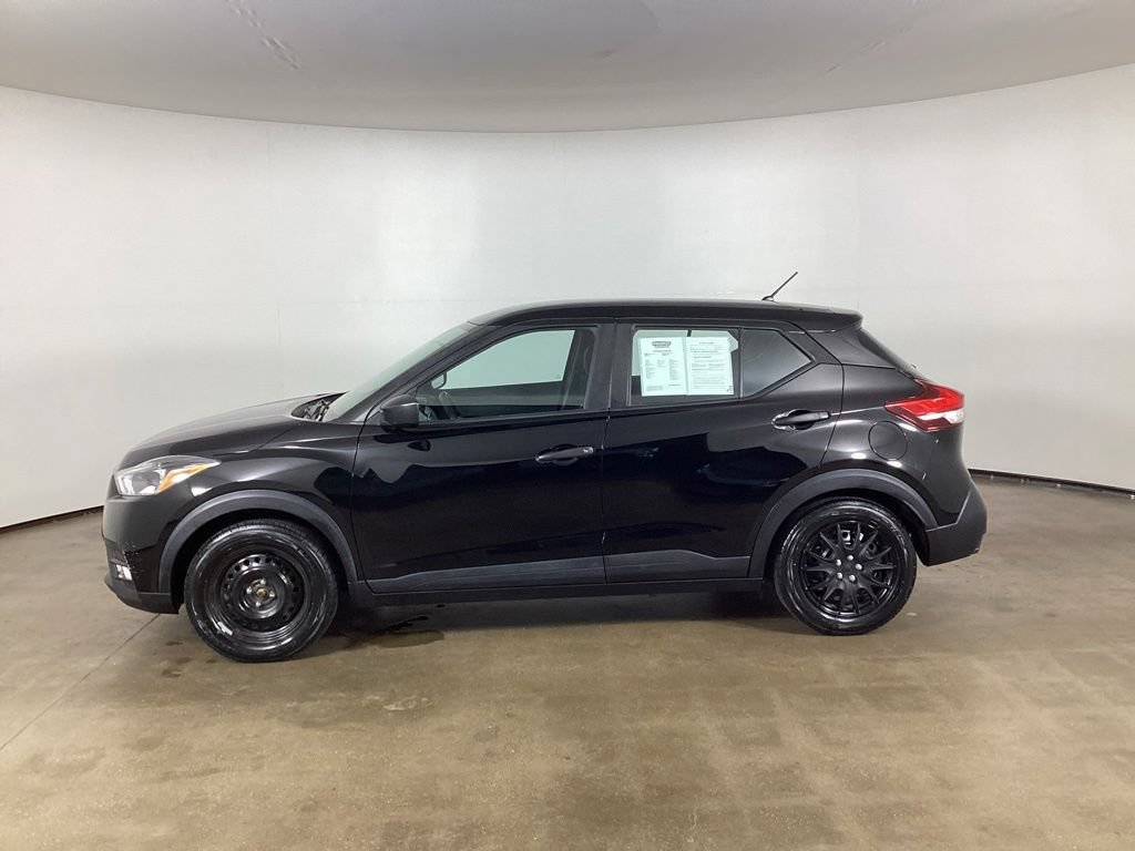 Used 2018 Nissan Kicks SV FWD image 16