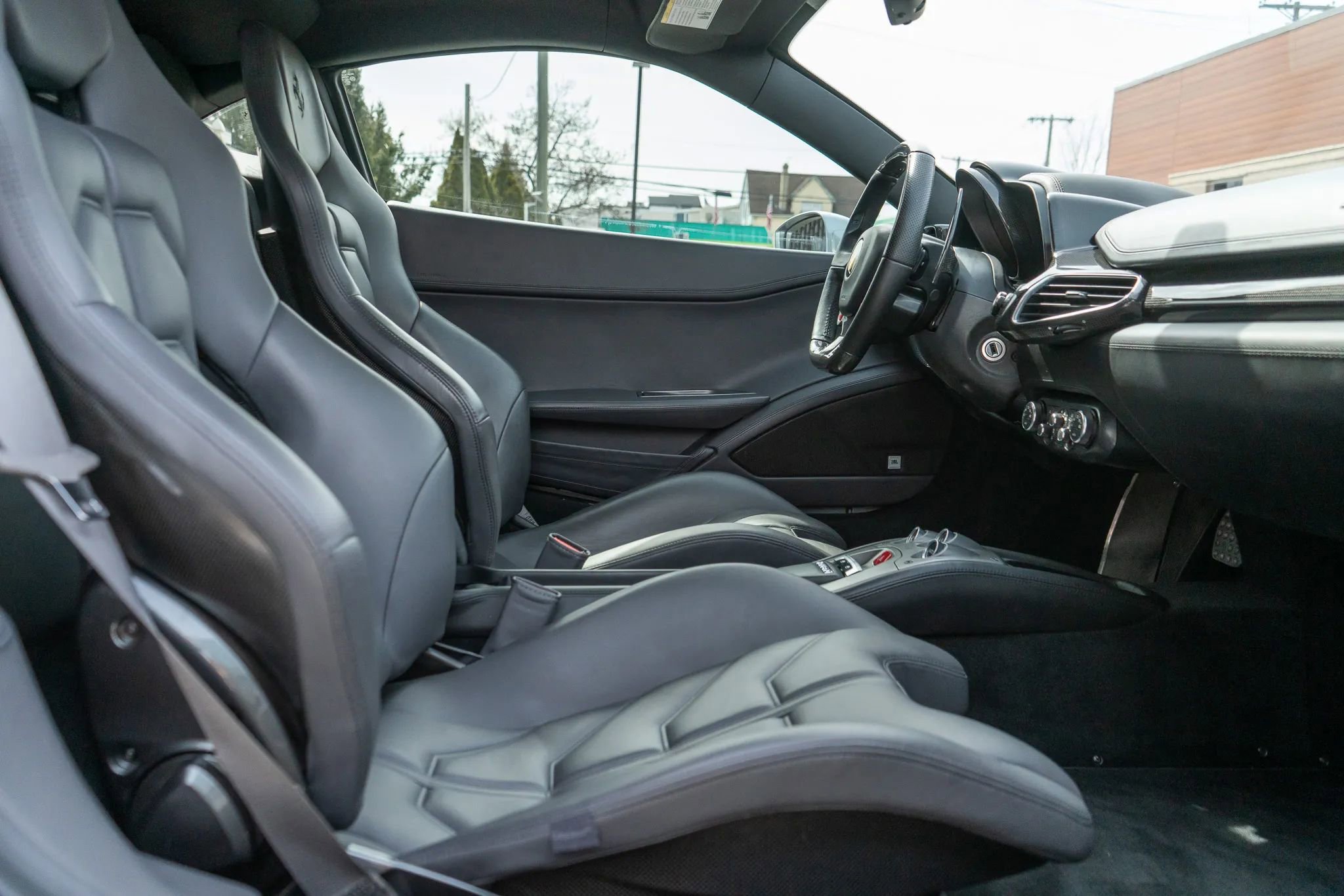 Used 2011 Ferrari 458 Italia Coupe image 59