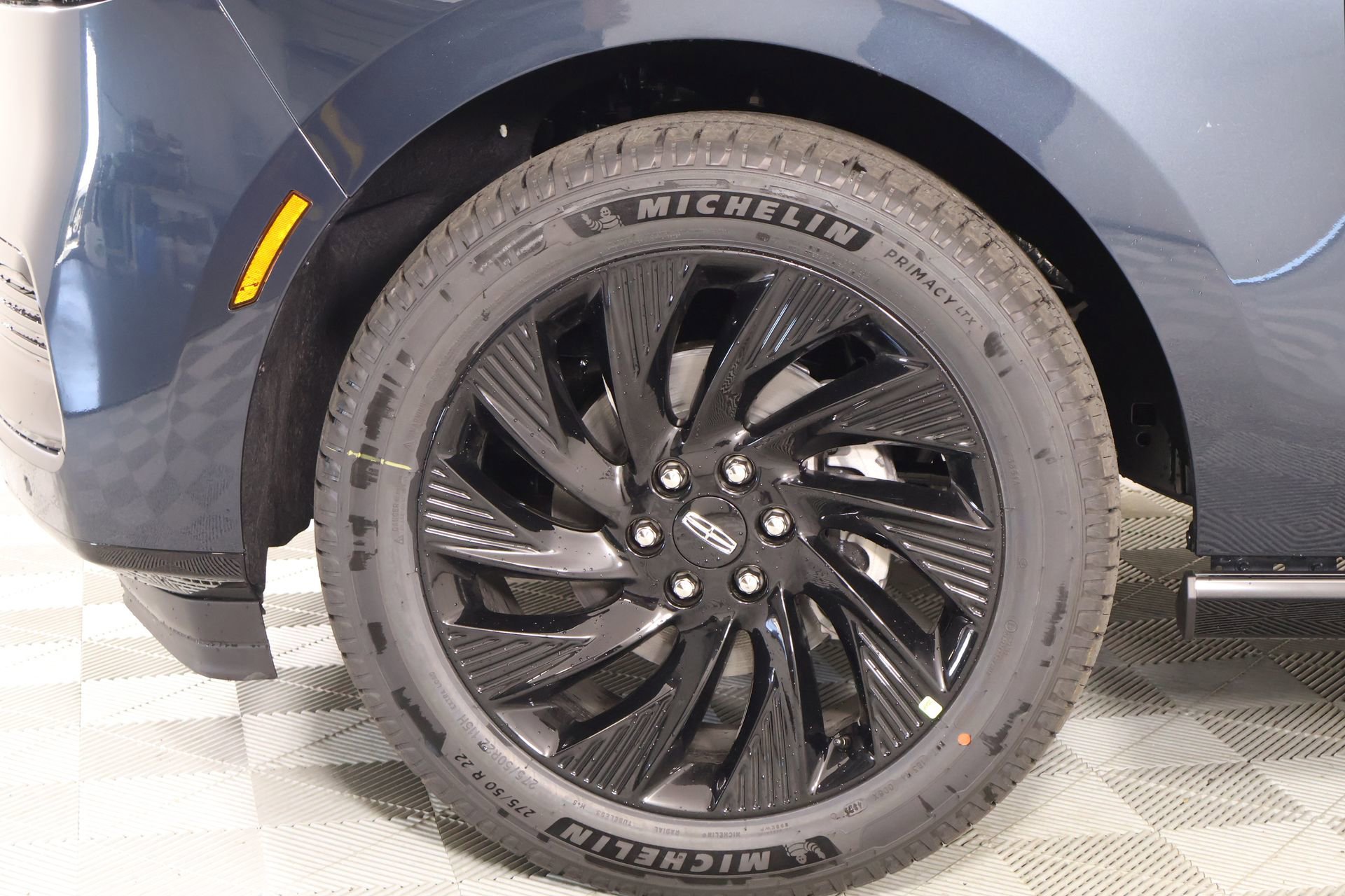 New 2026 Lincoln Navigator Reserve w/ Jet Appearance Package image 19