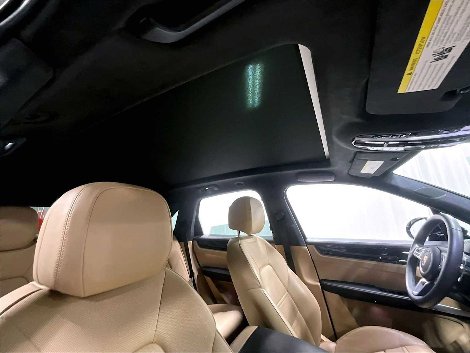 Used 2023 Porsche Cayenne Turbo S image 27