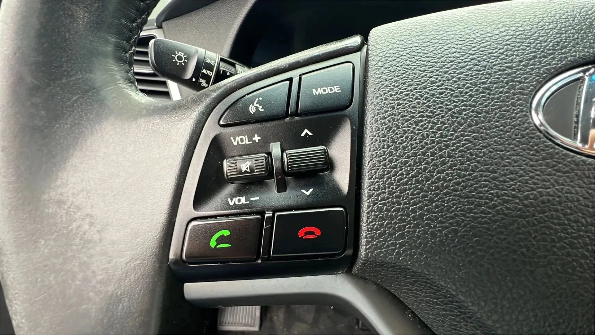 Used 2016 Hyundai Tucson Limited w/ Option Group 03 image 19