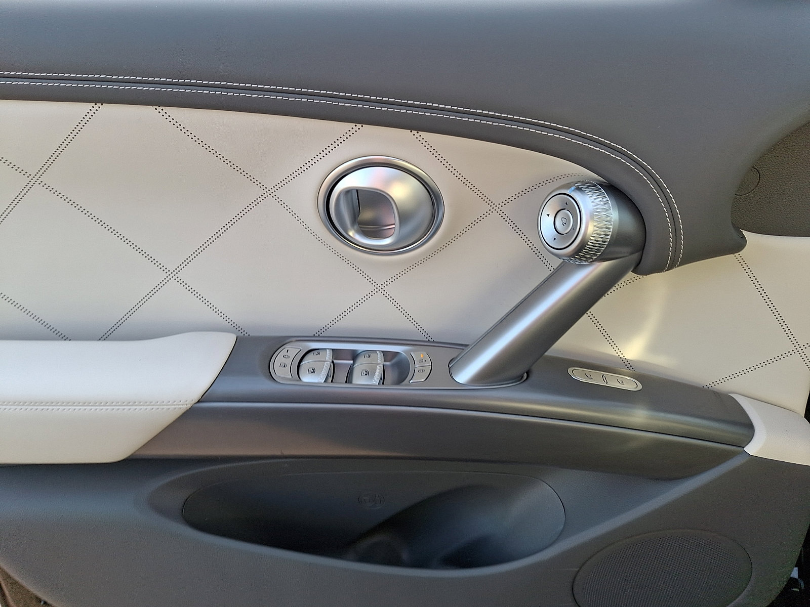 Certified 2026 Genesis GV60 Advance AWD/4WD image 13