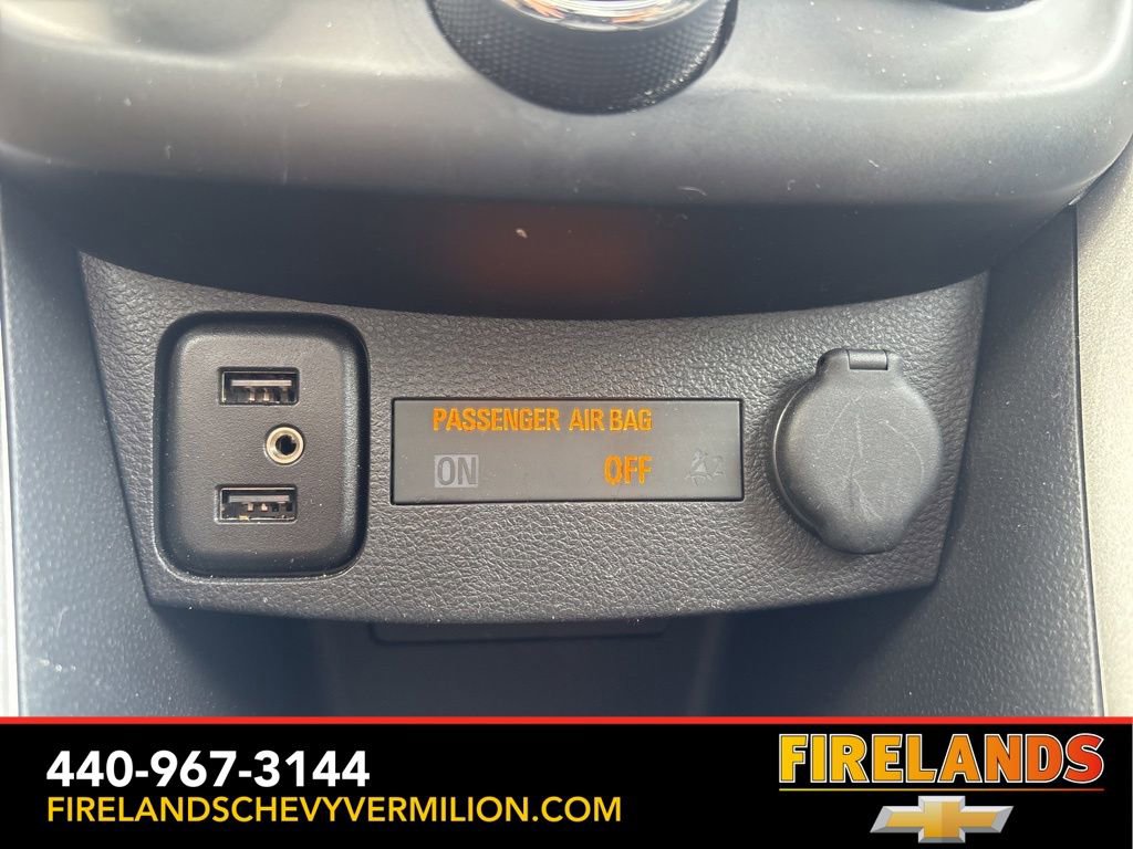 Used 2020 Chevrolet Trax LT w/ Sun & Sound Package image 18