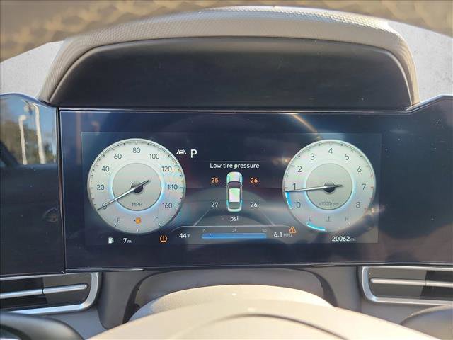 Used 2023 Hyundai Elantra SEL w/ Convenience Package image 18