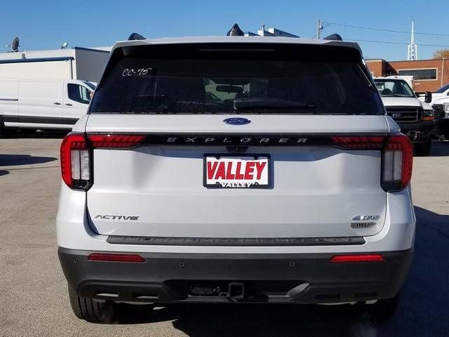 New 2026 Ford Explorer Active video 4