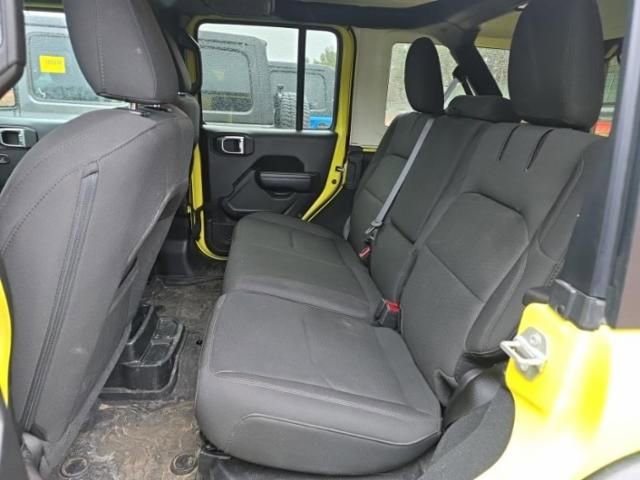 Used 2023 Jeep Wrangler Unlimited w/ Cold Weather Group image 5