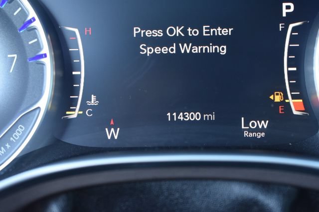 Used 2018 Chrysler Pacifica Touring-L Plus FWD image 27