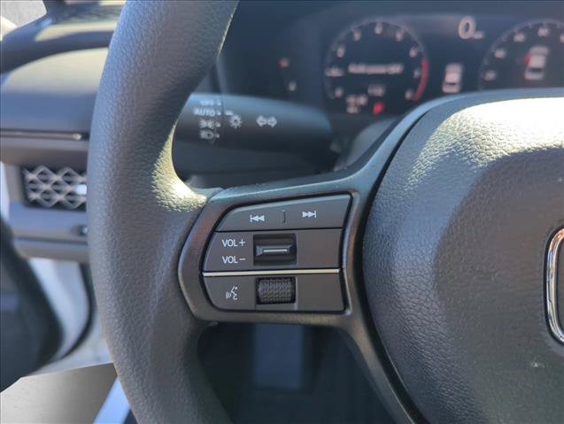 Used 2025 Honda Accord SE image 13